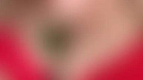Heute schenke ich dir keine Schokolade… Ich schenke dir Fantasien 🌹❤️ Willst du mein Valentins sein?