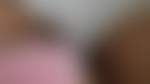 Meine behaarte Bikinizone mit gespreitzten Beinen. 😜💋