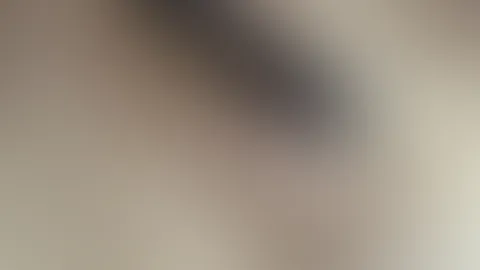 Was ist denn da grad passiert 💦💦 siehst du die Pfütze und wenn du genau hinschaust meinen cremigen P***ysaft am Dildo. Bin sooo geil gewesen 🥵