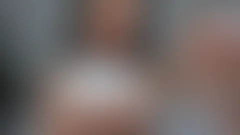 Warum kommst du nicht zu mir ins Bett 😈