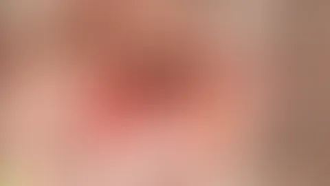 Schau mal wie mein Dildo mich verwöhnt. Willst du auch mal?