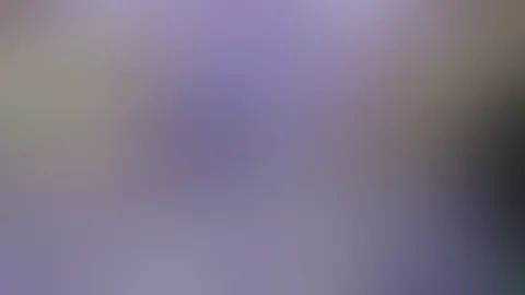 Ich spiele mit meinen großen Brüsten...ist das beste um in die neue Woche zu starten 😍