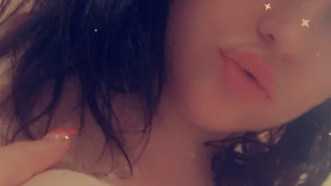 Meine Süßen Dicken Titten wollen von dir Entdeckt werden 😋😍😉😈