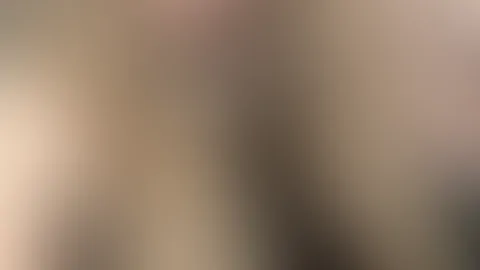 Ganz nah dran und trotzdem noch ein kleines Geheimnis… ✨ Magst du den Blick oder willst du mehr davon sehen? 😉 Der Rest wartet schon auf dich 😏