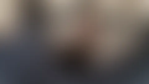 Im Chat schrieb gerade jemand er spielt an sich herum. Das mache ich jetzt auch.