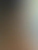 Sitzend auf meinem Schreibtischstuhl, nur mit Brille und ohne Höschen – meine geile P***y ist bereit für dich. 😈 Was würdest du jetzt tun, wenn du hier wärst? 🍑💦