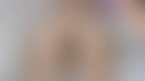 Doppelt verwöhnt mit Plug und Dildo