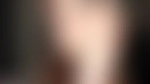 Wer will mir eine Fußmassage machen? 😏🦶 Stell dir vor: ich liege entspannt, meine Füße in deinen Händen, du reibst sie langsam, gleitest höher… F****r über die Waden, während ich leise vor Lust stöh