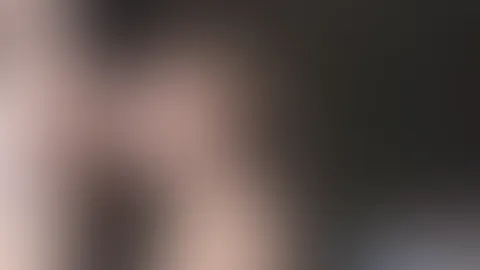 Teen wird in den Mund gef**kt und bekommt die volle Ladung ins Gesicht
