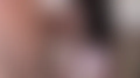 Auf dem Sofa gef**kt! Ich bettel ihn an dass er auf mich kommt