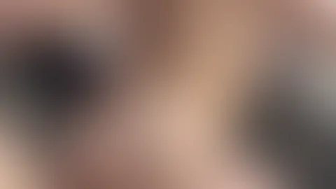 In Frankfurt war ich nicht nur unter heißen Girls😉… in einer Nacht kann viel passieren! Und alle konnten schön zu sehen wie ich am Fenster gef**kt wurde😝🤫