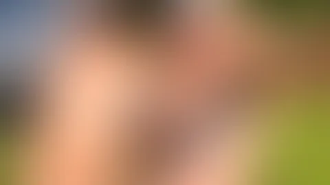 Wir lassen die Sonne unseren nackten Oberkörper liebkosen❤️