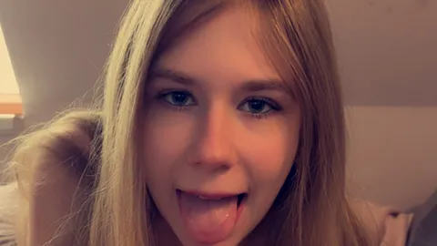 Lustvoller Blowjob und heiße Spermaladung in meinen Mund