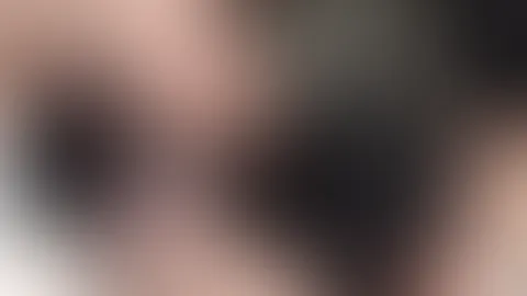 Willst du wissen wie es unter meinem Tshirt aussieht 💋🔥