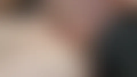 Selbstbefriedigung mit xxl Dildo