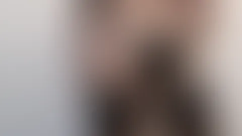 Wie ich in mein enges geiles Arschloch gef**kt werde und am Ende tropft S****a aus meinem Arschloch