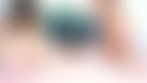 Dreier mit 2 unterwürfigen Girls!
