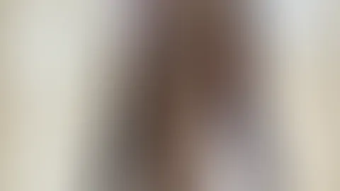 In sexy Outfit und großen Ballon 😈