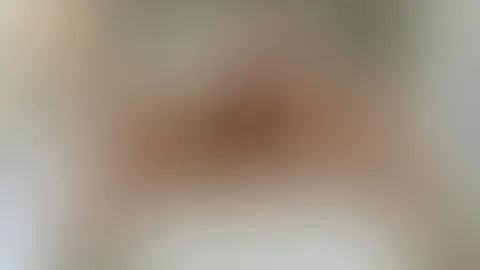 Wer hat Lust mal zwischen den Schenkeln zu liegen?