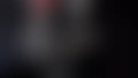 B****n und Gesichtsbesamung in der Dämmerung