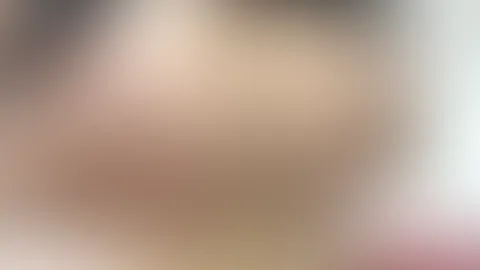 Schau mir zu wie ich meine prallen Tittchen massiere :)
