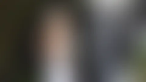 Wunderschönes Fotoshooting mit der hübschen Kira am kleinen Wasserfall - wer möchte mehr davon sehen?? Das Wasser war eiskalt gewesen was man an den steifen Nippeln sehr gut erkennen kann - ansonsten 