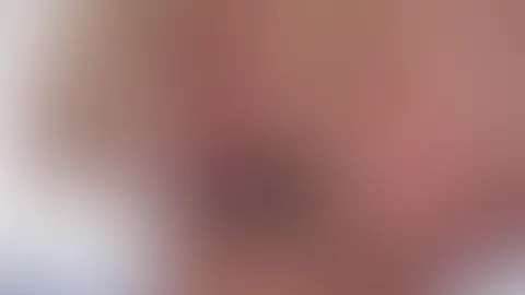 Ich habe gerade ein neues Video gemacht? Bist du neugierig? Sag mir im Chat, was du davon hältst