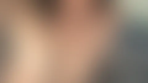 Darf ich dein Mädchen sein?Darf ich dich verwöhnen?Dich zum stöhnen und zucken bringen?