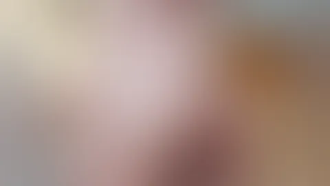 Kannst du bitte meinen kleinen Knackarsch einölen? 😬