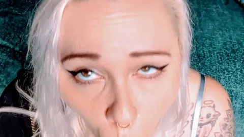 POV Blowjob am Dildo