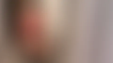 Arbeitest du oder machst du mit mir eine kleine Pause? 😈🤭