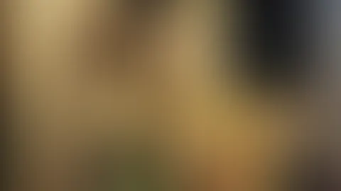 Eingeölt und geil! Und dann eine Zigarette und ein Riesenschwanz dazu 😛😍💦