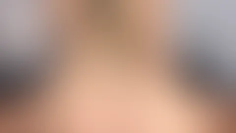 Ich reite den Dildo richtig genüsslich ab, bis ich ihn mir schließlich bis zum Orgasmus immer wieder fest in die P***y schiebe! Das Video kommt morgen für dich online! 😁💋