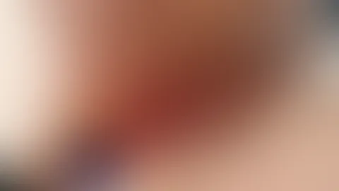 Plug im A***h und tiefen Einblick in meine Perle. Na kannst du es schon fĂŒhlen wie deine Eichel in meiner Perle langsam versinkt? đ