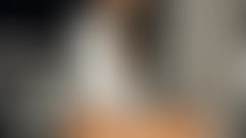 Jetzt so richtig geil auf dem Balkon weg gef**kt zu werden, wäre ein Traum, hast du Lust drauf?😋 #amateur #a**l #arschf**k #blowjob #devot #teen #teenf***e #titten #young