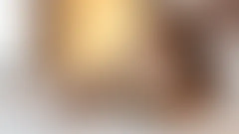 ✨ Heute habe ich frei... Manchmal ist es einfach schön, sich Zeit zu nehmen... besonders wenn jemand in der Nähe ist, der einen vom Lesen ablenken kann. 💋 Bereit für einen Blick in meine gemütliche u