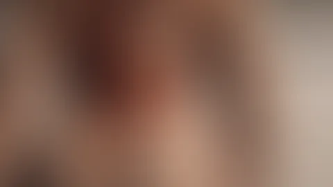 Darf ich dein persönliches Weihnachtsgeschenk sein? Es wird gleich in den Nachrichten und in meinem Profil ein Bundle auftauchen, wo du mich voll und ganz auspacken darfst … 🎁