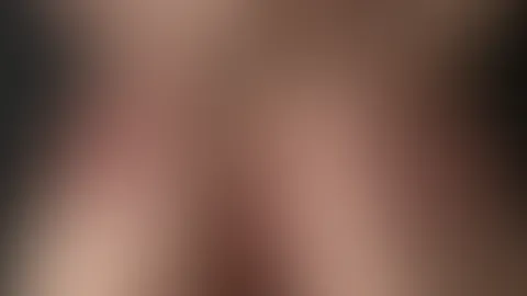 Ich brauch ne Massage, wer will sich bereit erklären? 💦