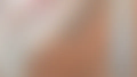 Badespaß mit Schaum in der Badewanne