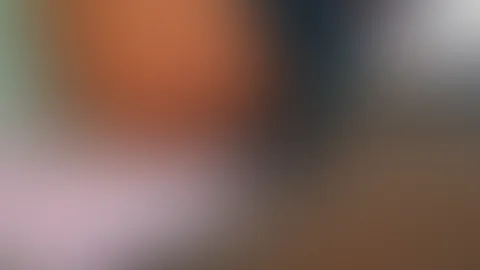 Frisch geduscht, geschniegelt, die M****i schön glatt rasiert… Dazu sexy Dessous, genau so, wie du es magst 💋 Wo bist du? 😋 Ich will dich endlich bei mir im Bett haben und dein kleines Sexspielzeug