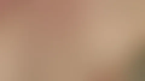 Leistest du mir Gesellschaft mit mein Plug?🤫