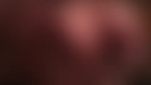 Große, natürliche Titten einer dreckigen S******e