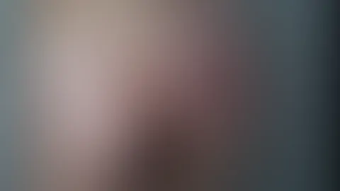 Ich liebe es mich unter der Dusche selbst zu befummeln🙈🥵 Was würdest du tun wenn wir zusammen duschen wären?😏♥️