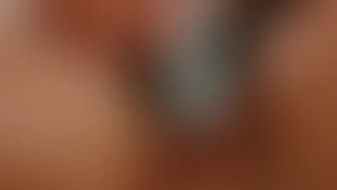 musste meine feuchte P***y verwöhnen 💦🫦 mit dicken dildo und Zauberstab zum Orgasmus