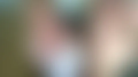 Sexy-Sport-Clips! Sport macht man doch nackt, oder? Ja wie wir nun alle wissen, die Jassi, muss ein bisschen Sport machen, um sich die Wohlstandsröllchen wieder wegzutrainieren! Aber seien wir mal eh