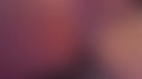 Komm vor mich ,Knie dich nieder und schau mir zu wie ich meine feuchte P***y massiere 🤤
