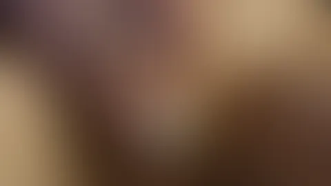Mein Pinguin ist schon auch ein gutes Stück um die Sache etwas anzufeuchten😉 er allein bringt mich zwar nicht richtig zum kommen aber um meine f***e auf mehr vorzubereiten legen wir los🤫🤤