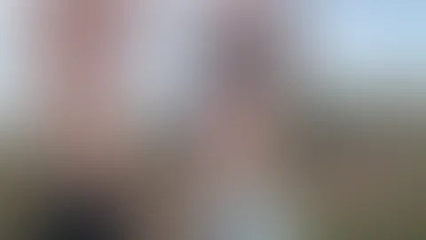 ich schlage meiner besten freundin auf den a***h und fasse sie im freien an
