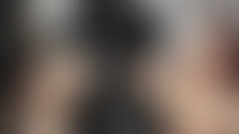 MILF MIT RIESEN TITTEN BESORGT ES SICH BIS DIE SÄFTE LAUFEN!!!