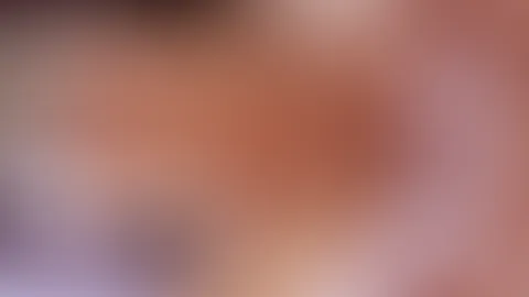 Pulsierender Penis schießt C******e in enge M****i!!